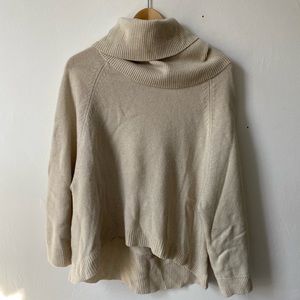 Off white Theory cashmere sweater